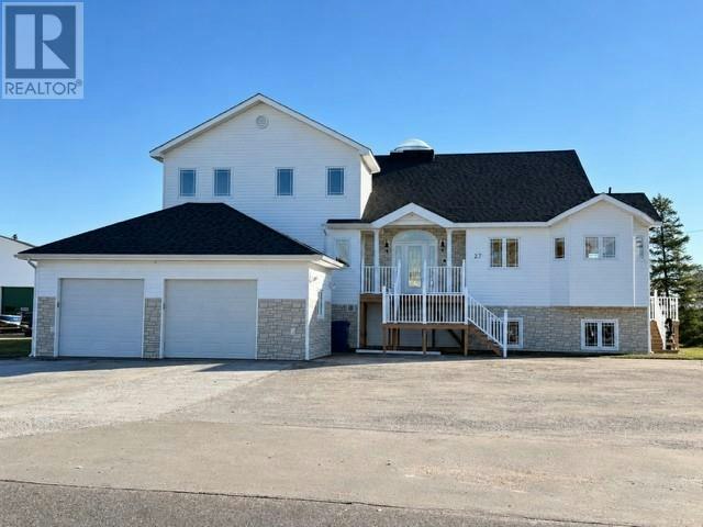 27 Ikey Street, Happy Valley-Goose Bay, NL, A0P 1E0