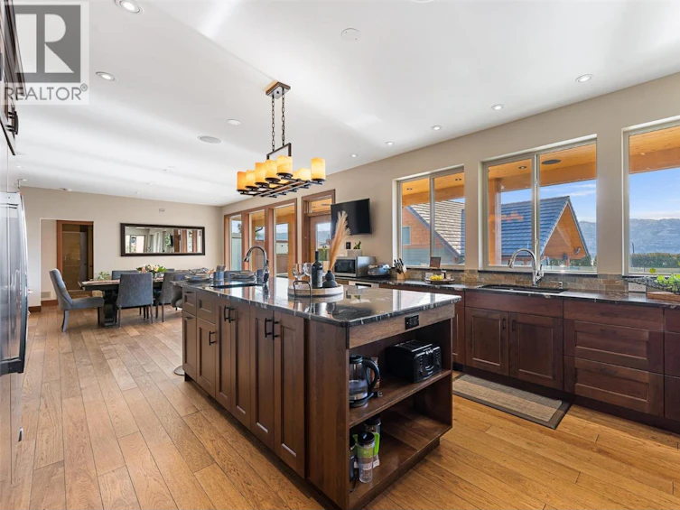 959 Regal Road, West Kelowna, BC, V1Z 1S4 - 11