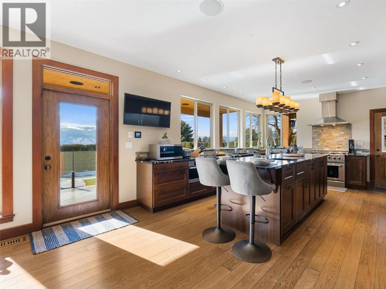 959 Regal Road, West Kelowna, BC, V1Z 1S4 - 9