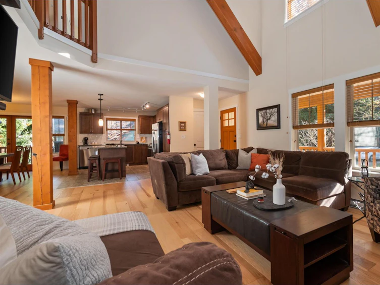 1774 Robins Roost Road, Cultus Lake, BC, V2R 0E1 - 9