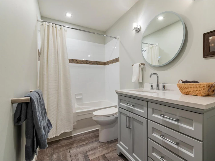1774 Robins Roost Road, Cultus Lake, BC, V2R 0E1 - 24