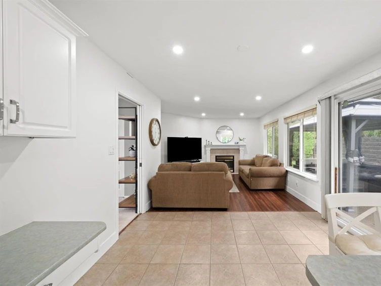 30980 Brookdale Court, Abbotsford, BC, V2T 5S3 - 18