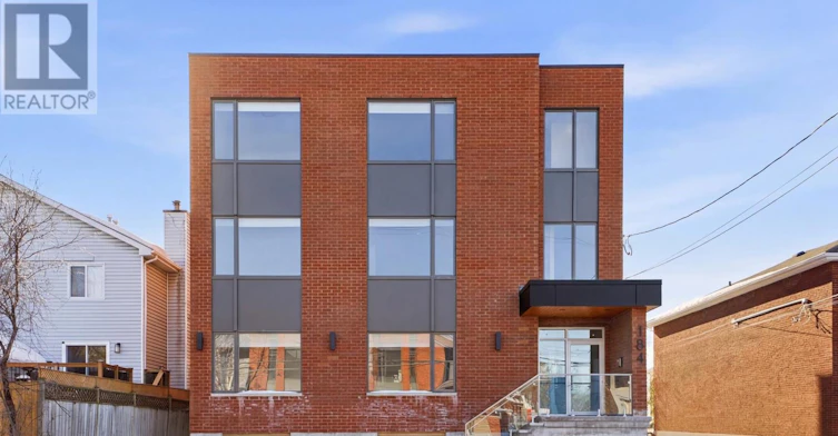 6-184 Woodroffe Avenue, Ottawa, ON, K2A 3T9