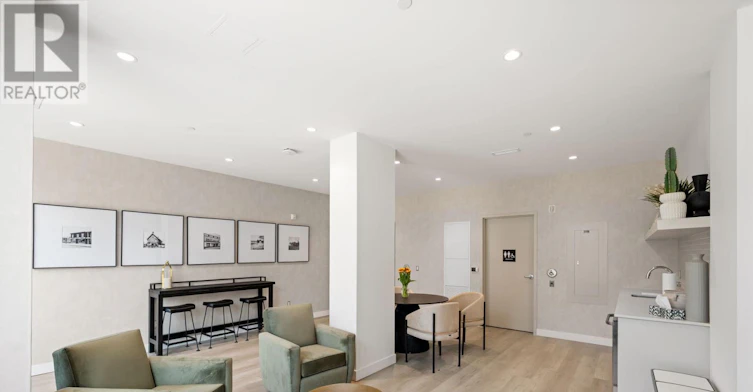 406-398 Roosevelt Avenue, Ottawa, ON, K2A 1Z3 - 8
