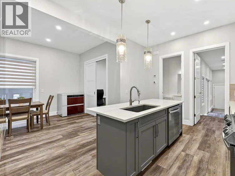 95 Rock Lake View NW, Calgary, AB, T3G 0E9 - 12