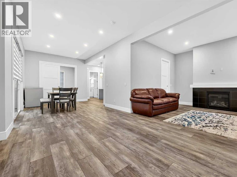 95 Rock Lake View NW, Calgary, AB, T3G 0E9 - 3