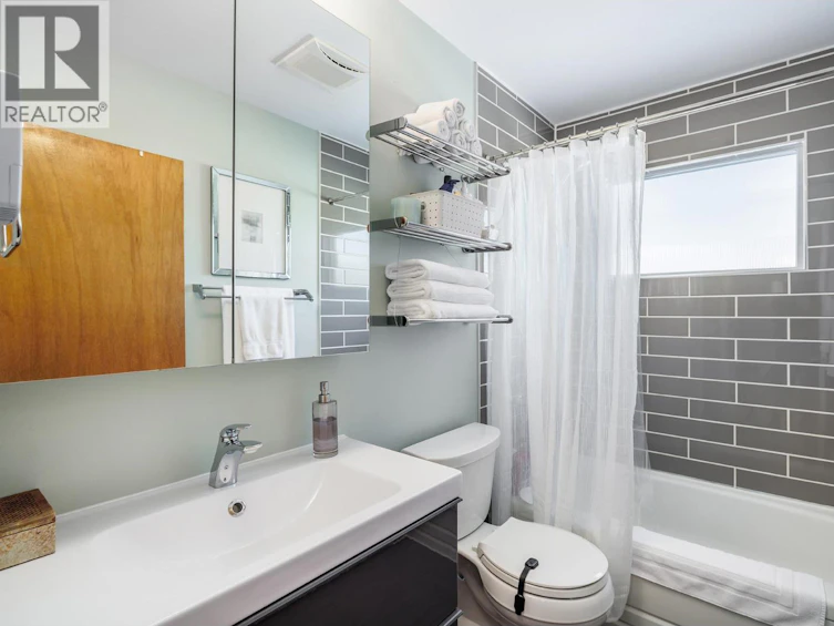 260 Langford Road, Kelowna, BC, V1X 2T8 - 12