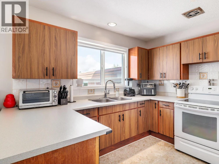 260 Langford Road, Kelowna, BC, V1X 2T8 - 7