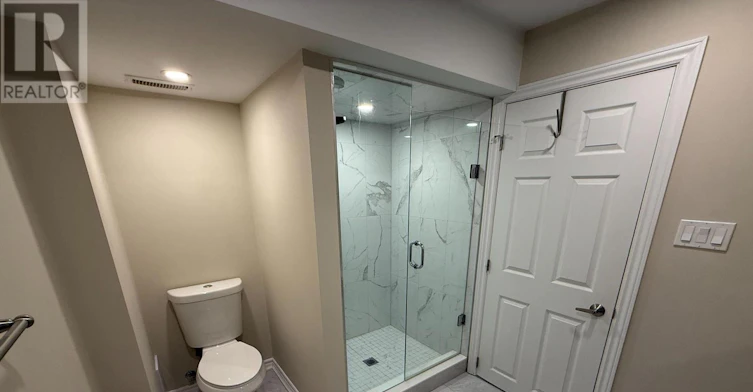 7 Redmond Drive, Ajax, ON, L1S 5R7 - 9