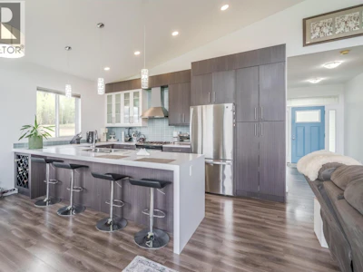 6199 Hunt Road - 5