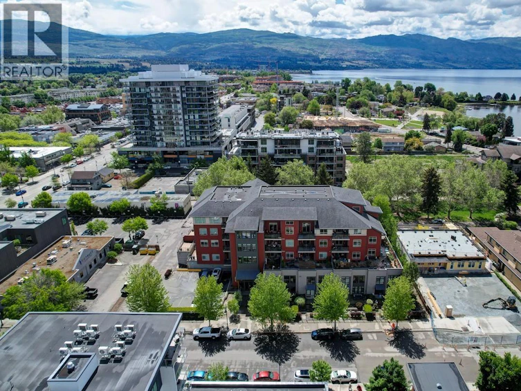 111-457 West Avenue, Kelowna, BC, V1Y 4Z3 - 2