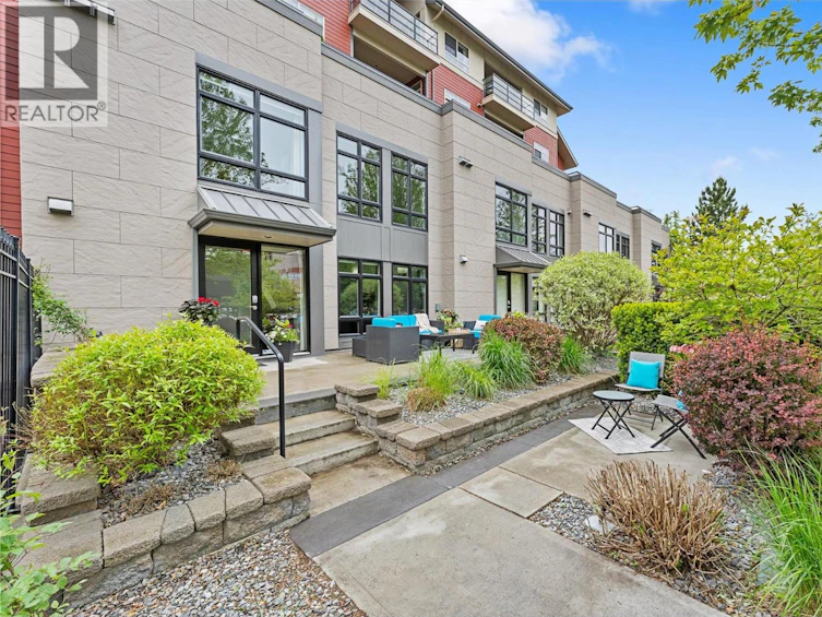 111-457 West Avenue, Kelowna, BC, V1Y 4Z3 - 4