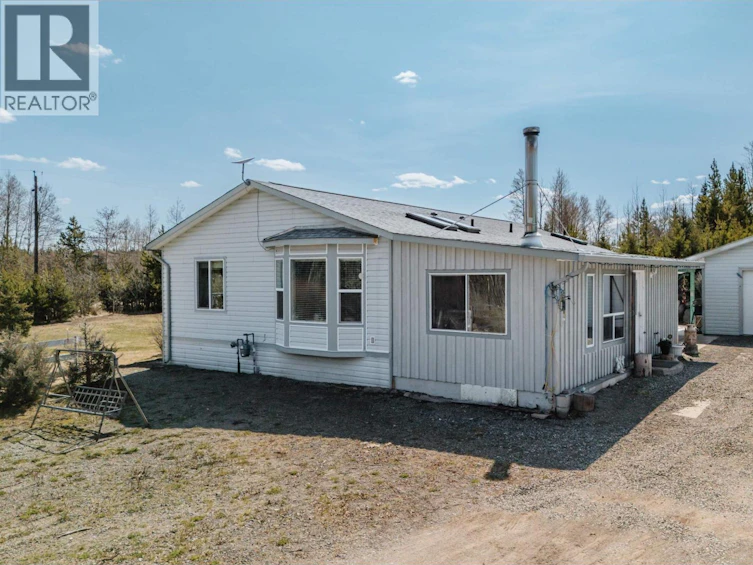 7028 N Netherland Road, Lone Butte, BC, V0K 1X3 - 4