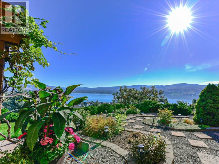 3529 Gala View Drive, West Kelowna, BC, V4T 2M3 - 50
