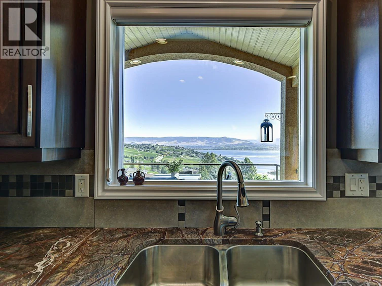 3529 Gala View Drive, West Kelowna, BC, V4T 2M3 - 17