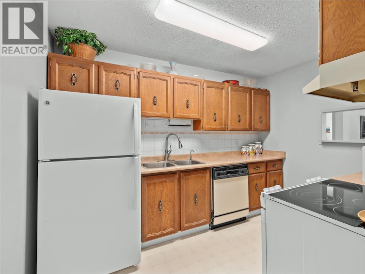 204-555 Rowcliffe Avenue, Kelowna, BC, V1Y 5Y8 - 4