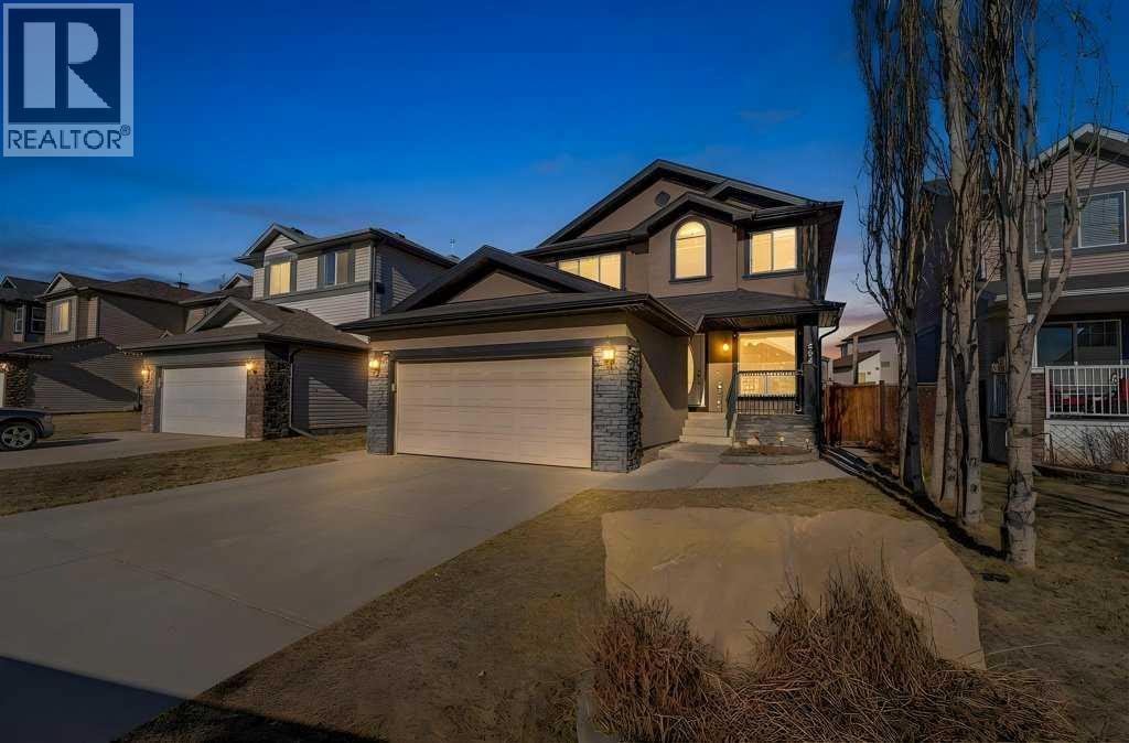 284 Hawkmere View, Chestermere, AB, T1X 1T7