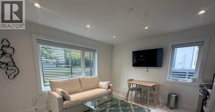 4373 Ontario Street, Vancouver, BC, V5Y 2K7 - 3