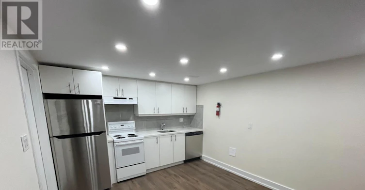 LOWER-1394 Largo Crescent, Oshawa, ON, L1G 7E5 - 12