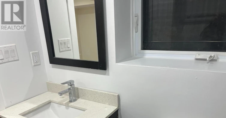 LOWER-1394 Largo Crescent, Oshawa, ON, L1G 7E5 - 4