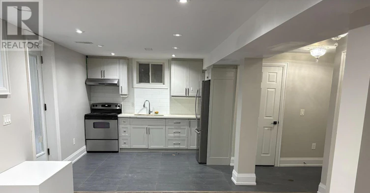B-31 Irwin Drive N, Whitby, ON, L1N 9B8 - 8