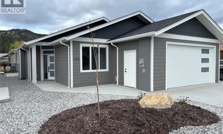 574 Meadowlark Avenue
