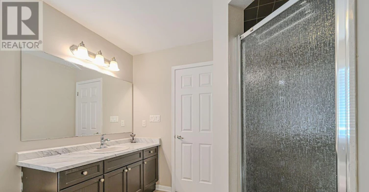MAIN-34 Ventura Avenue, Brampton, ON, L6Y 4Y8 - 11