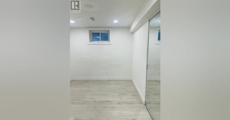 LOWER-25 Arbutus Crescent, Toronto, ON, M1P 1W8 - 13