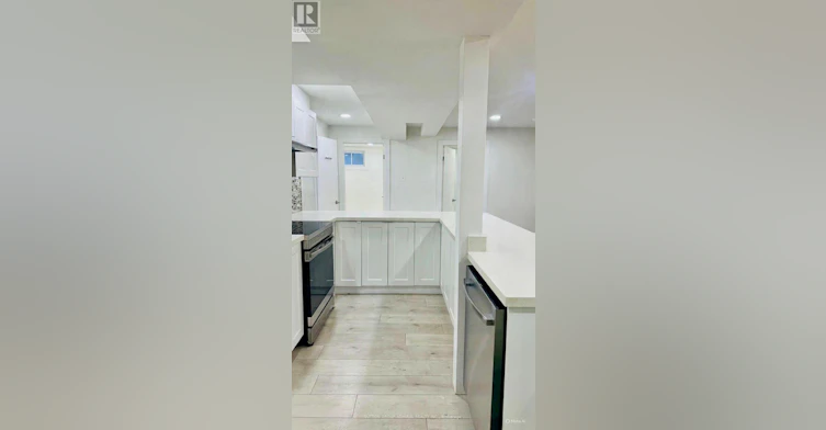 LOWER-25 Arbutus Crescent, Toronto, ON, M1P 1W8 - 5
