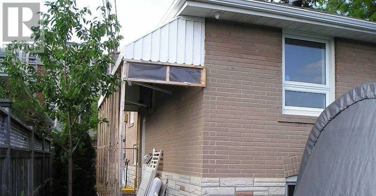 LOWER-25 Arbutus Crescent, Toronto, ON, M1P 1W8 - 2