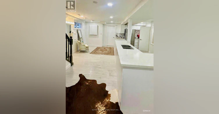 LOWER-25 Arbutus Crescent, Toronto, ON, M1P 1W8 - 4