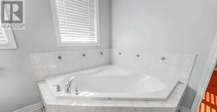 31 Vincent Street, Brampton, ON, L6R 0G8 - 21