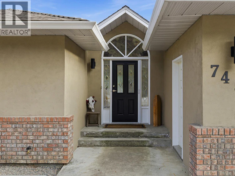 745 Cassiar Crescent, Kelowna, BC, V1V 1M7 - 3