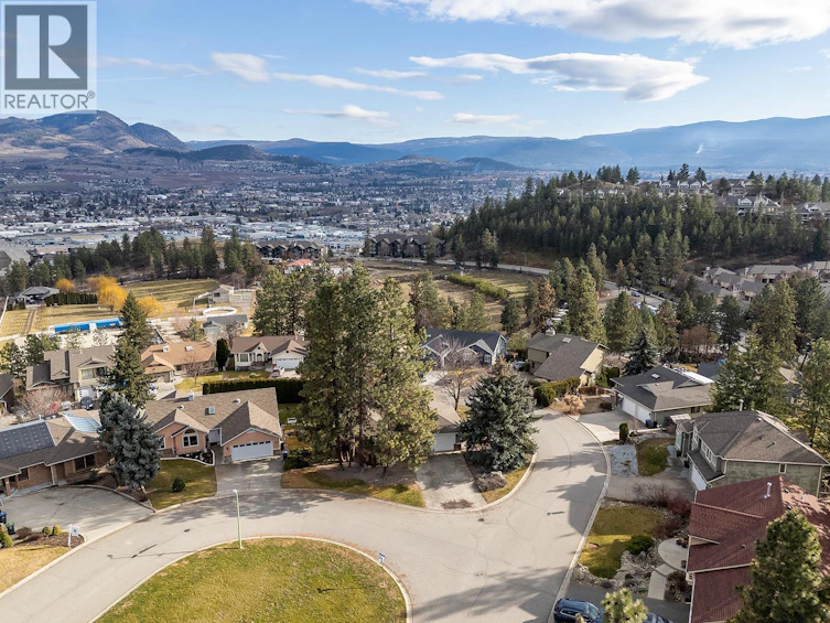 745 Cassiar Crescent, Kelowna, BC, V1V 1M7 - 49