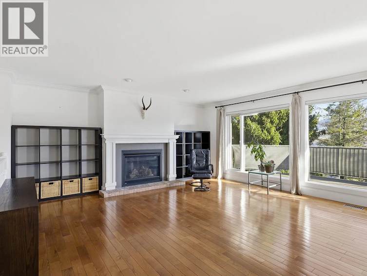 745 Cassiar Crescent, Kelowna, BC, V1V 1M7 - 10