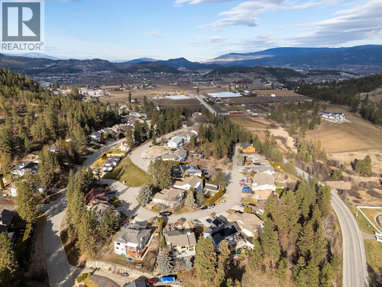 745 Cassiar Crescent, Kelowna, BC, V1V 1M7 - 51