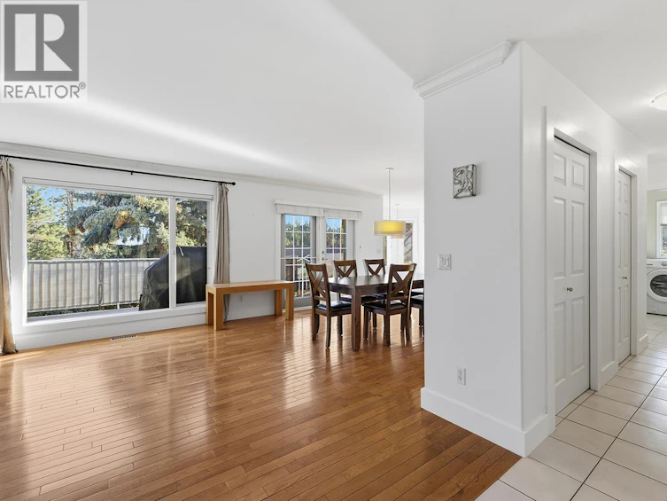 745 Cassiar Crescent, Kelowna, BC, V1V 1M7 - 8