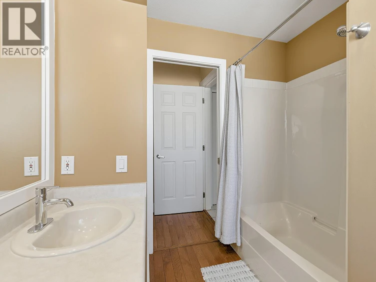 745 Cassiar Crescent, Kelowna, BC, V1V 1M7 - 29