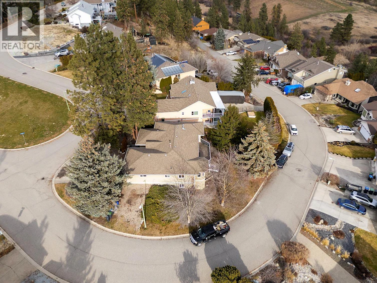 745 Cassiar Crescent, Kelowna, BC, V1V 1M7 - 47