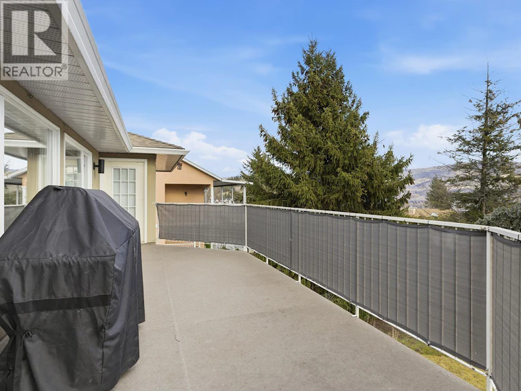 745 Cassiar Crescent, Kelowna, BC, V1V 1M7 - 20