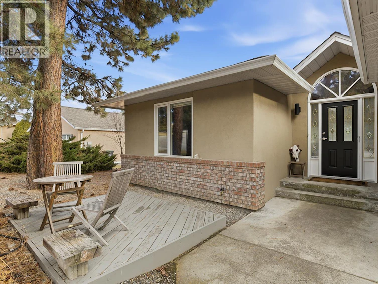 745 Cassiar Crescent, Kelowna, BC, V1V 1M7 - 4