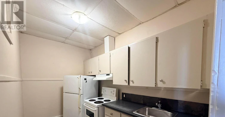 9-268 Talbot Street, St. Thomas, ON, N5P 1B4 - 2