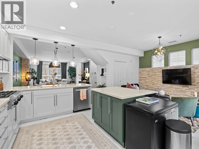 1123 Sunset Drive, Kelowna, BC, V1Y 9Z5 - 14