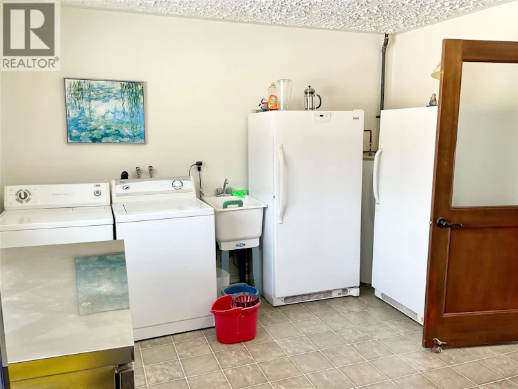 601 N Government Avenue, Greenwood, BC, V0H 1J0 - 25