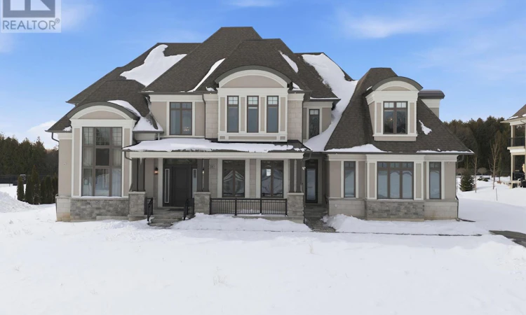 18 Dexshire Drive