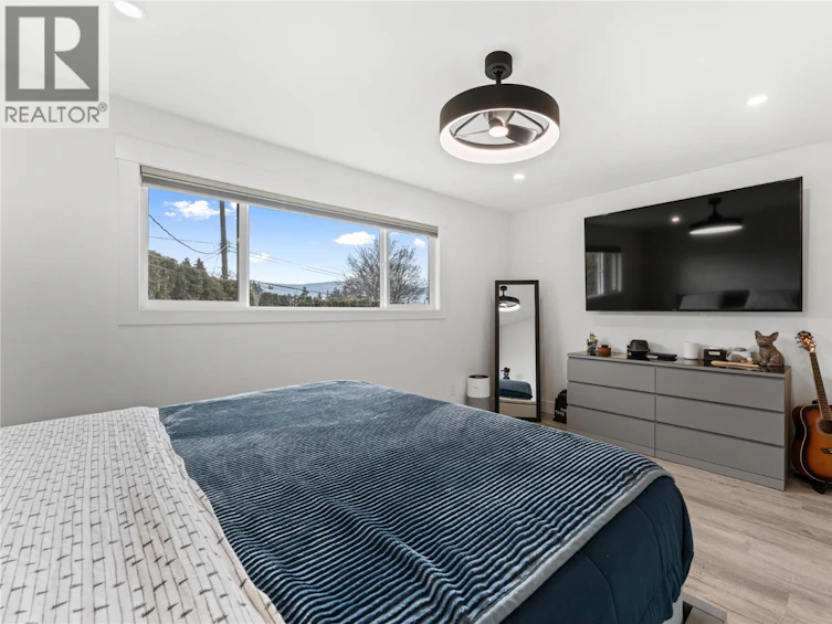 932 Mccartney Road, West Kelowna, BC, V1Z 1S1 - 14