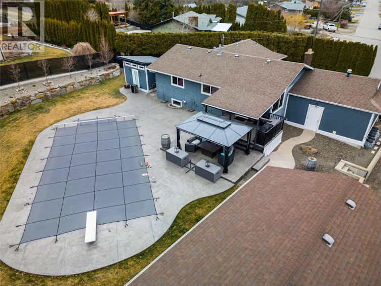 932 Mccartney Road, West Kelowna, BC, V1Z 1S1 - 31