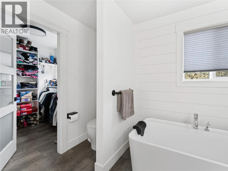 932 Mccartney Road, West Kelowna, BC, V1Z 1S1 - 16