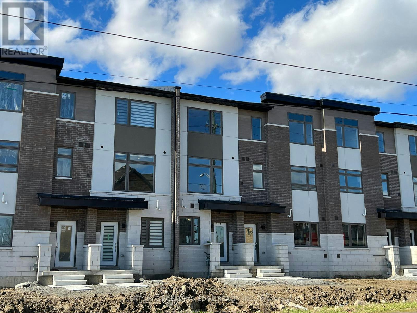 211-250 Finch Avenue, Pickering, ON, L1V 0G6