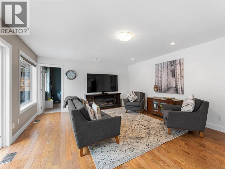774 Varney Court, Kelowna, BC, V1W 3Z2 - 18